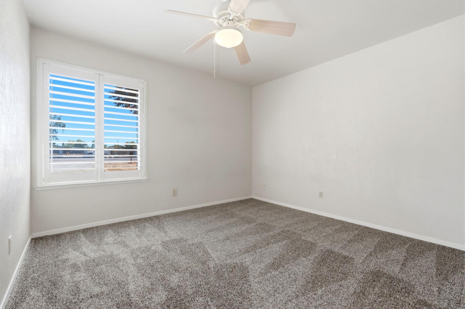 3153 N Blythe, Fresno, CA 93722
