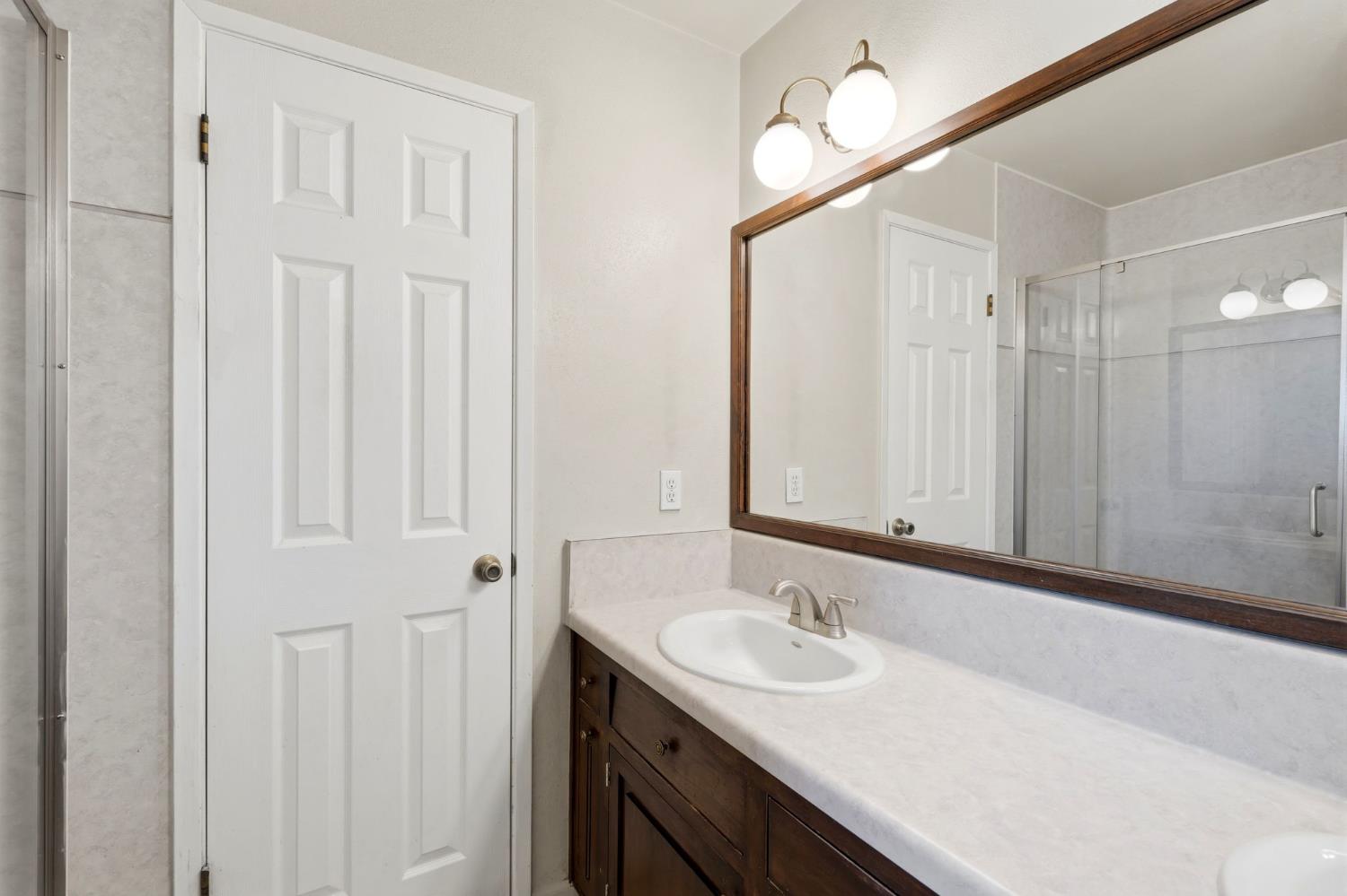 3153 N Blythe, Fresno, CA 93722