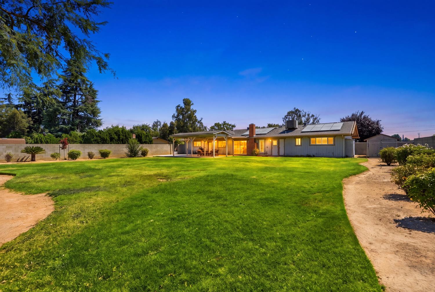 3153 N Blythe, Fresno, CA 93722