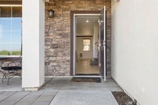 2090 Dunbar Way, Dinuba, CA 93618