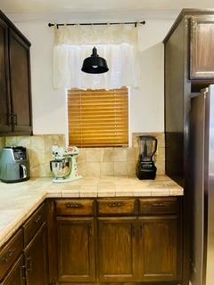 2090 Dunbar Way, Dinuba, CA 93618