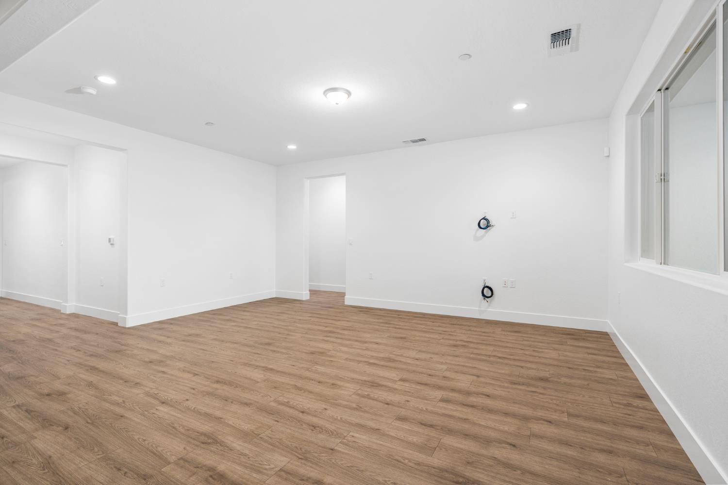 8099 Creek View, Friant, CA 93626