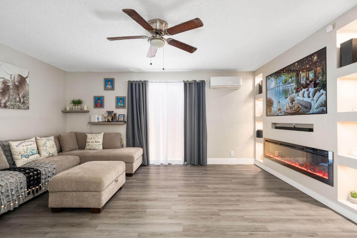165 W Barstow Ave, Fresno, CA 93704