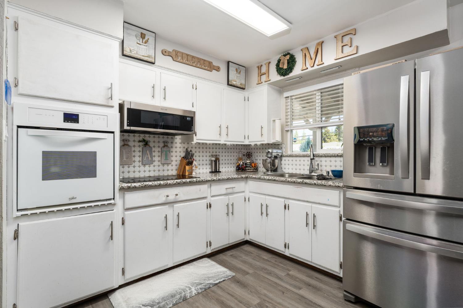 165 W Barstow Ave, Fresno, CA 93704