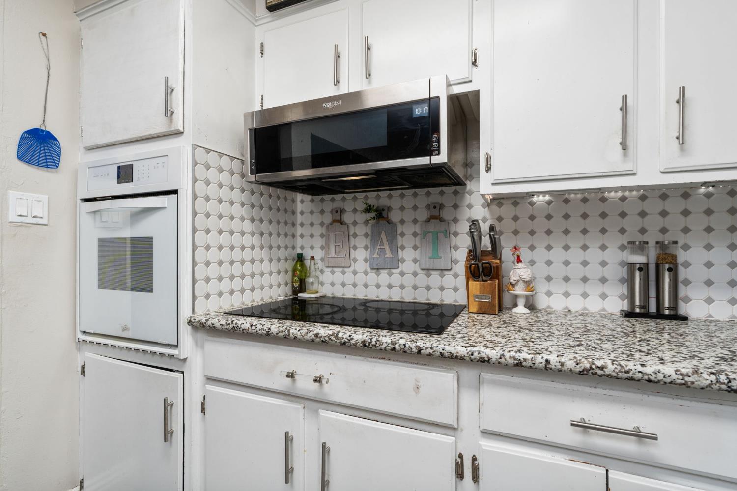 165 W Barstow Ave, Fresno, CA 93704