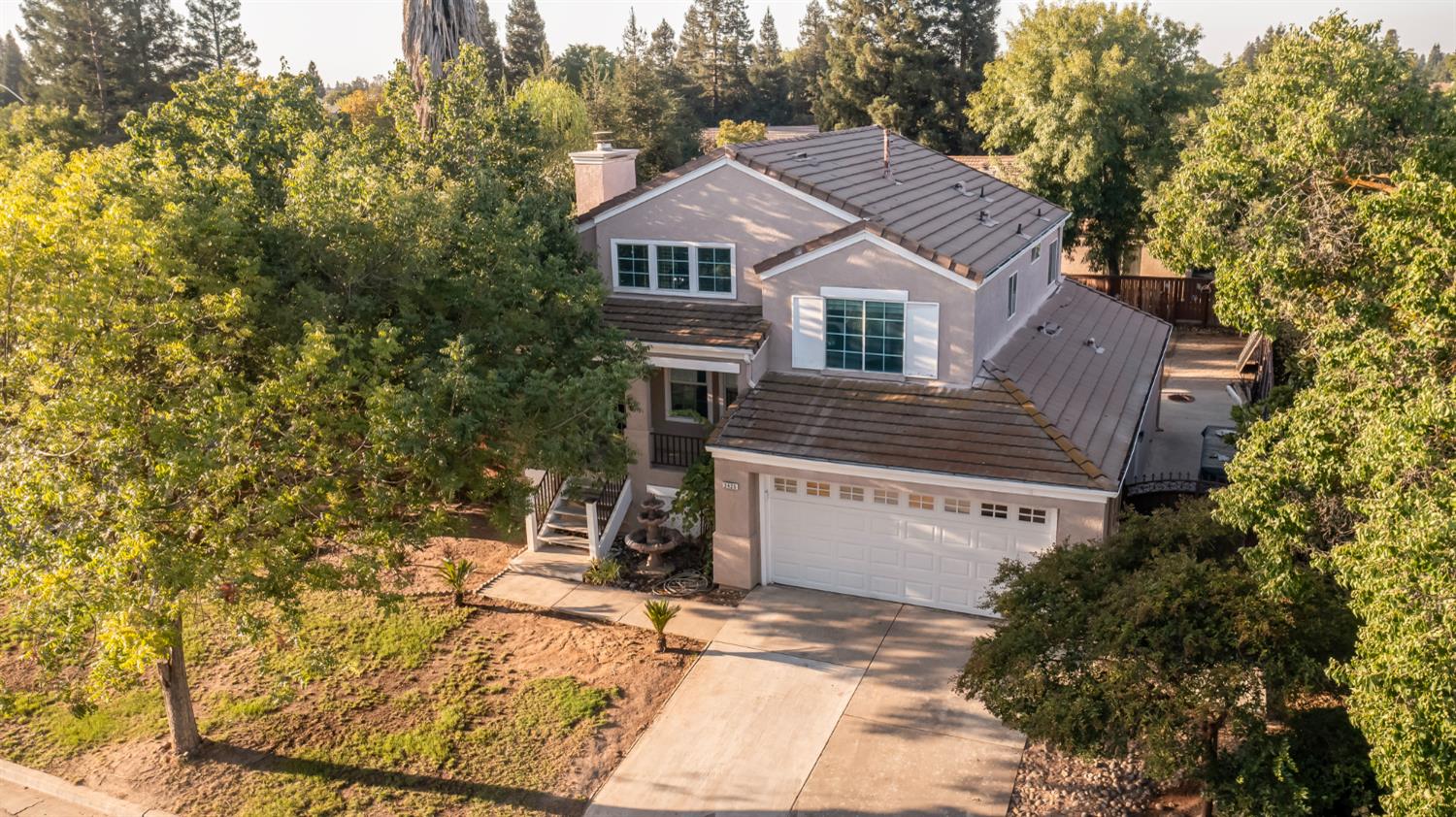 2425 E Houston Ave, Fresno, CA 93720