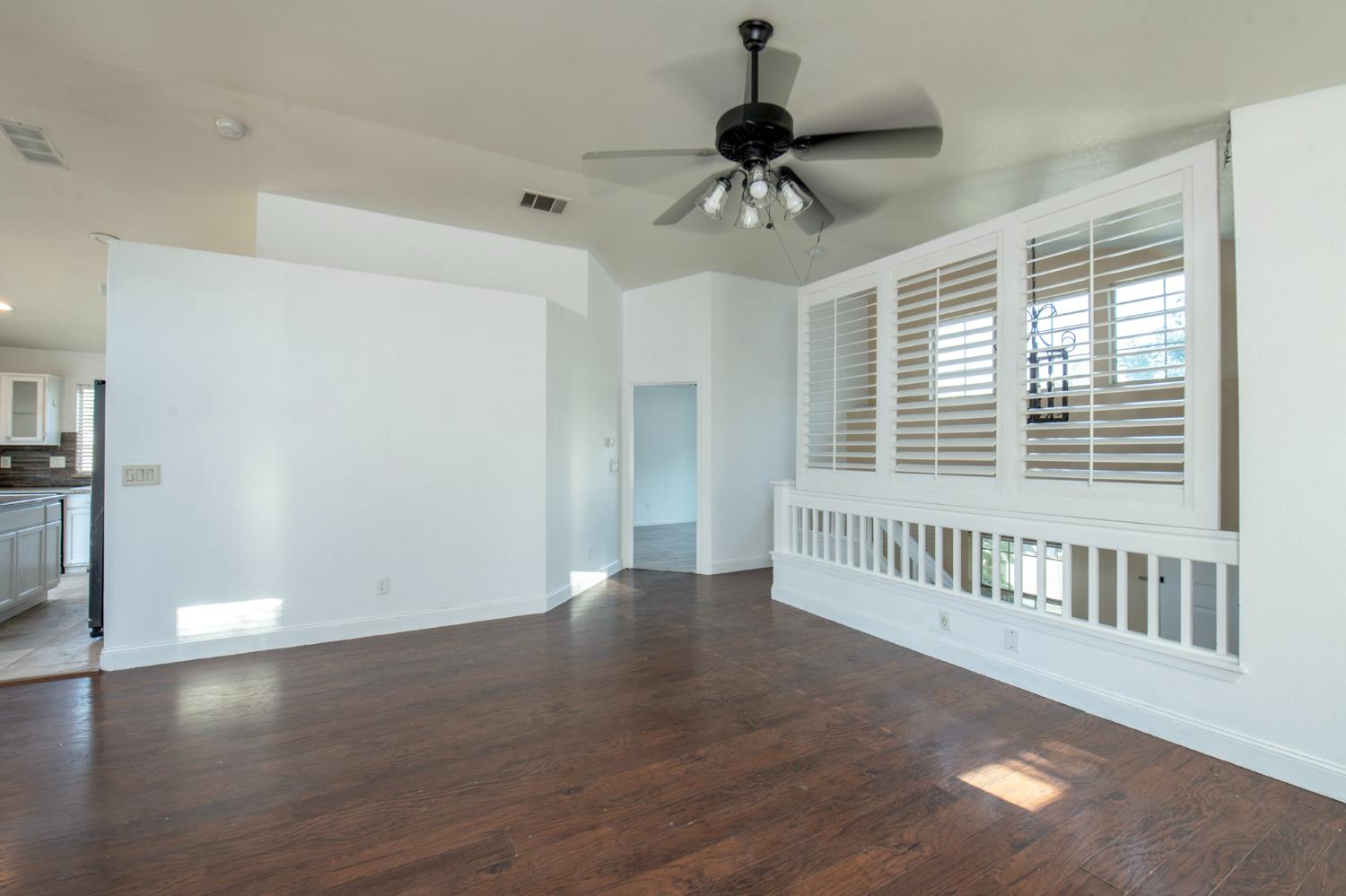 2425 E Houston Ave, Fresno, CA 93720