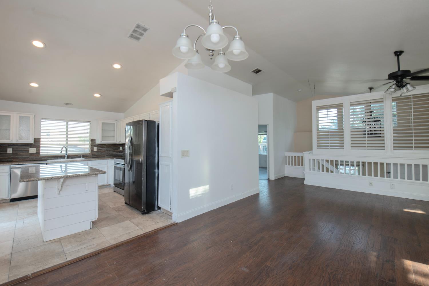 2425 E Houston Ave, Fresno, CA 93720