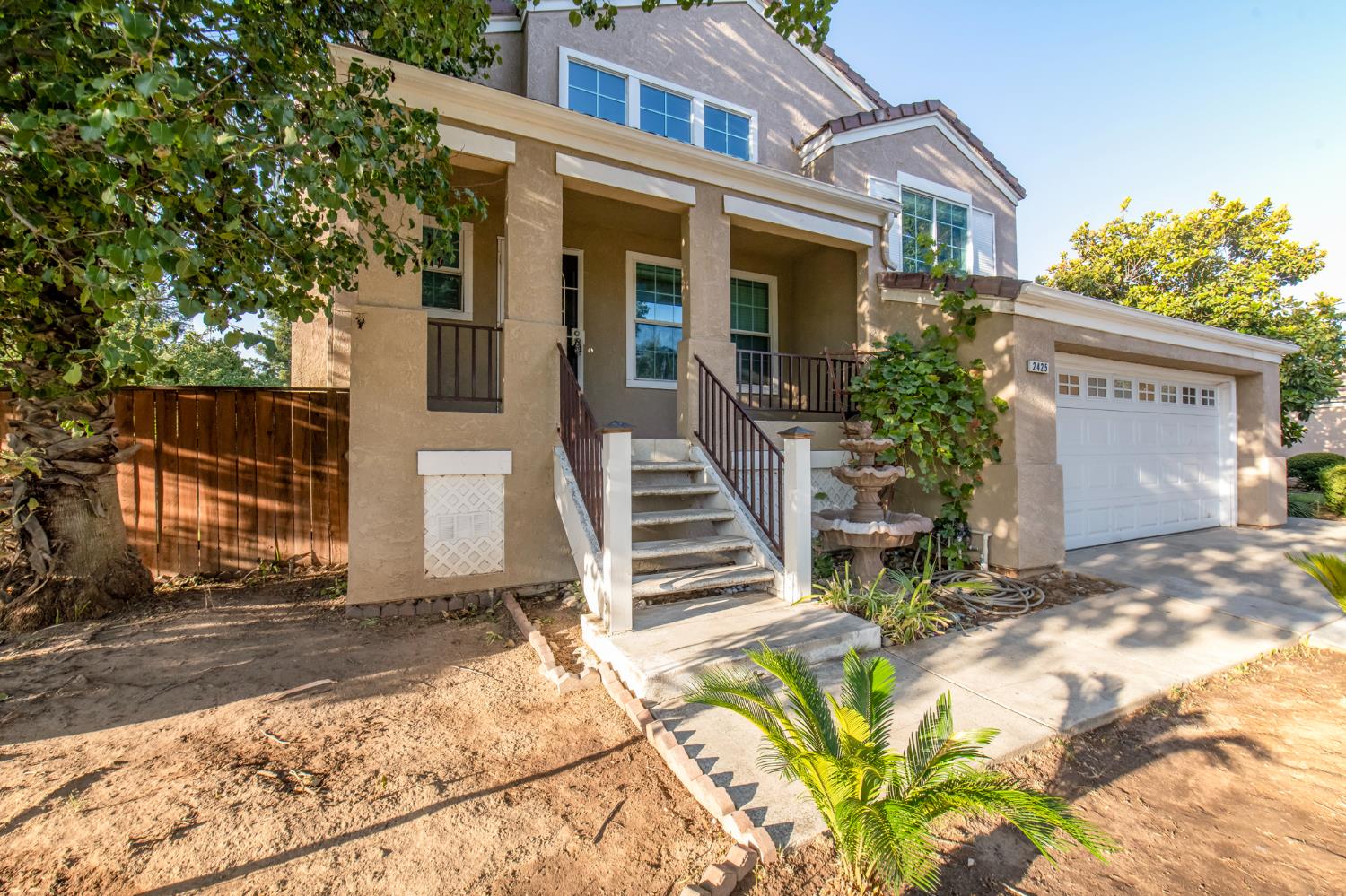2425 E Houston Ave, Fresno, CA 93720