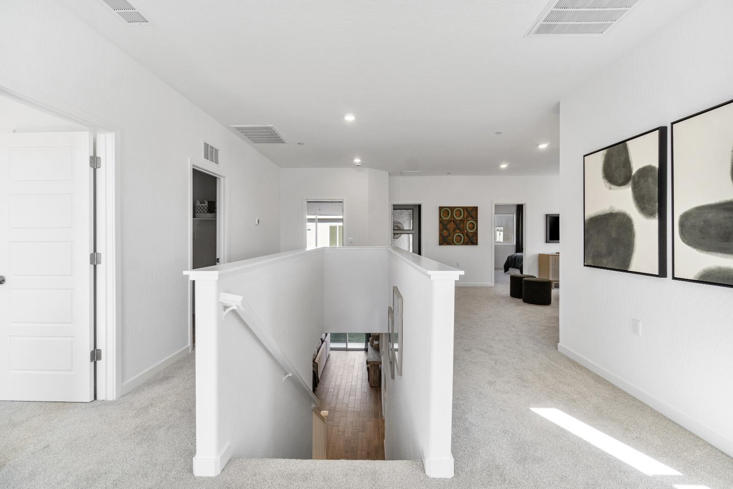 1053 Springtime Ave, Clovis, CA 93619