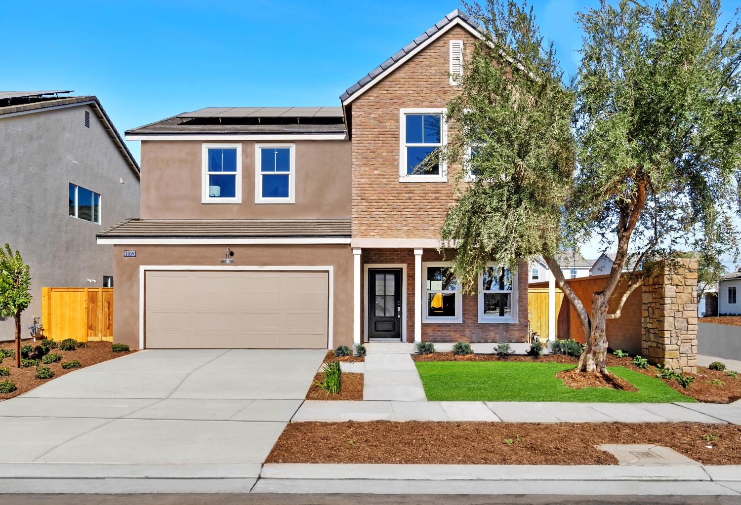 1059 Springtime Ave, Clovis, CA 93619