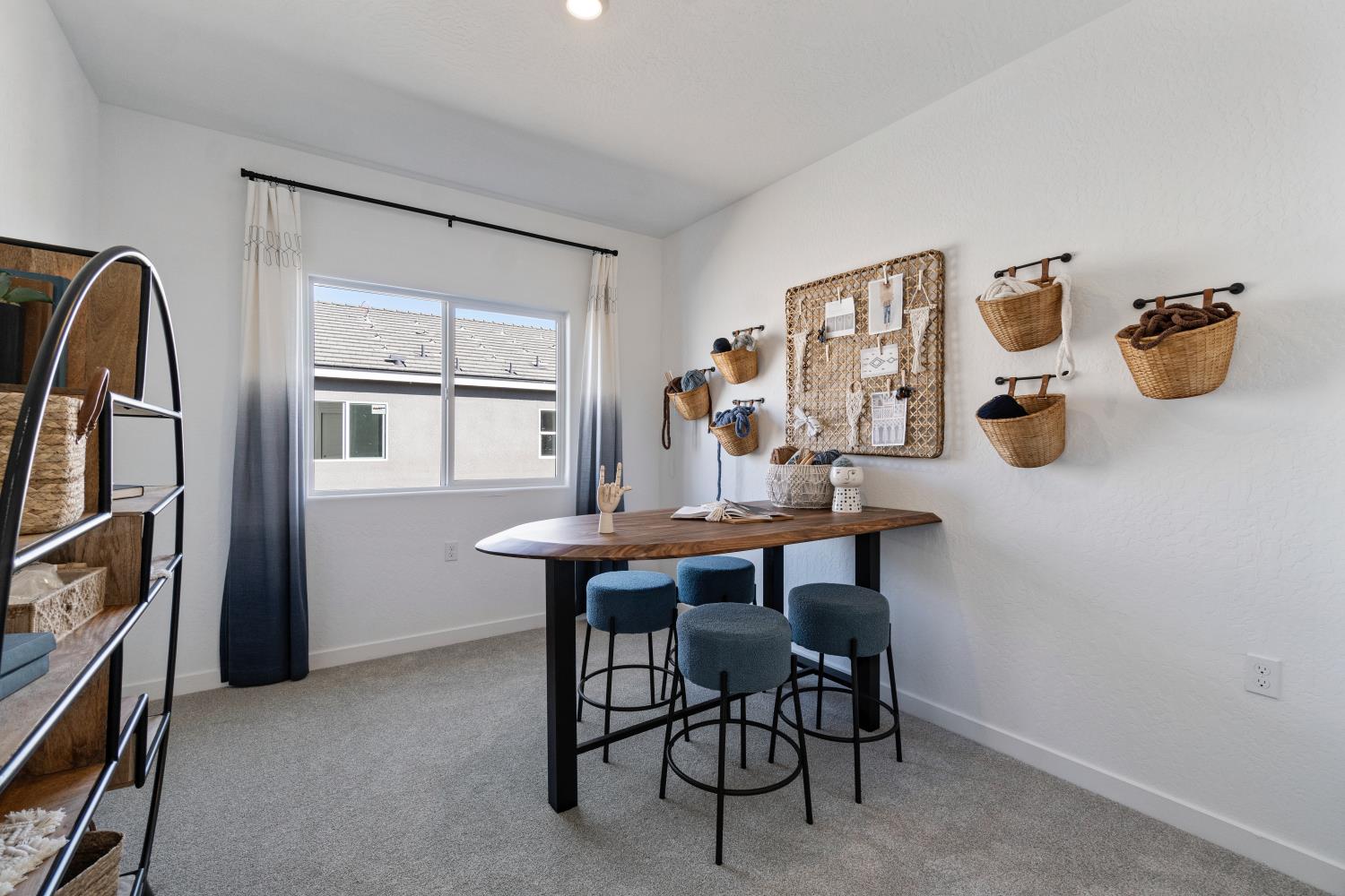 1059 Springtime Ave, Clovis, CA 93619