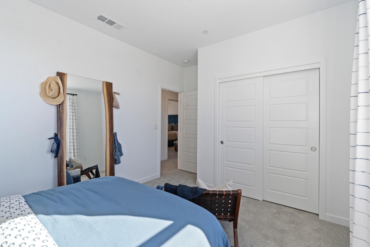 1059 Springtime Ave, Clovis, CA 93619