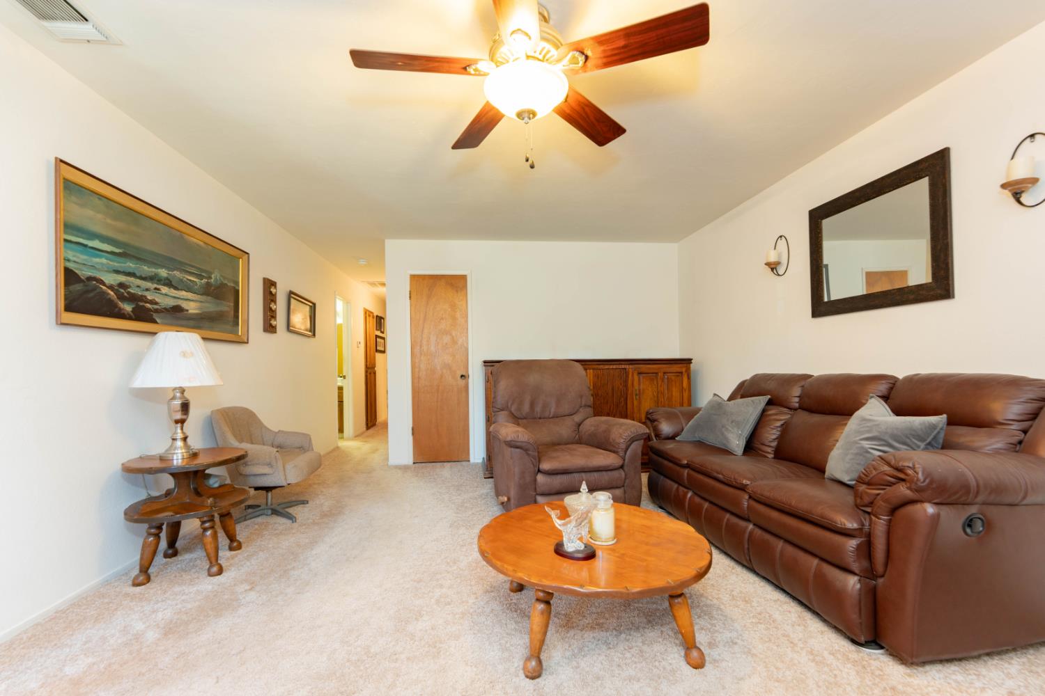 6569 De Woody St, Laton, CA 93242