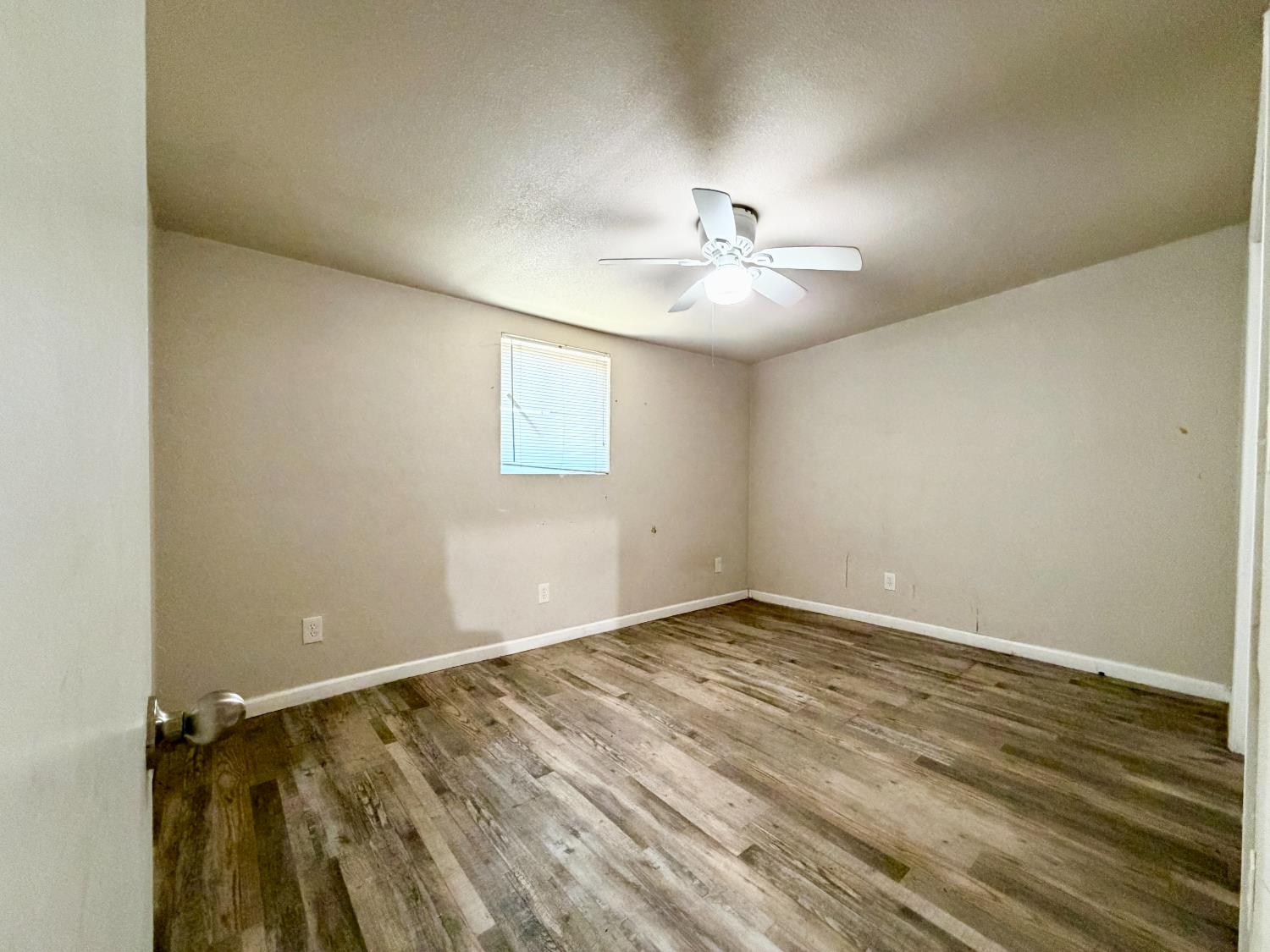 159 W Fir Ave, Pinedale, CA 93650