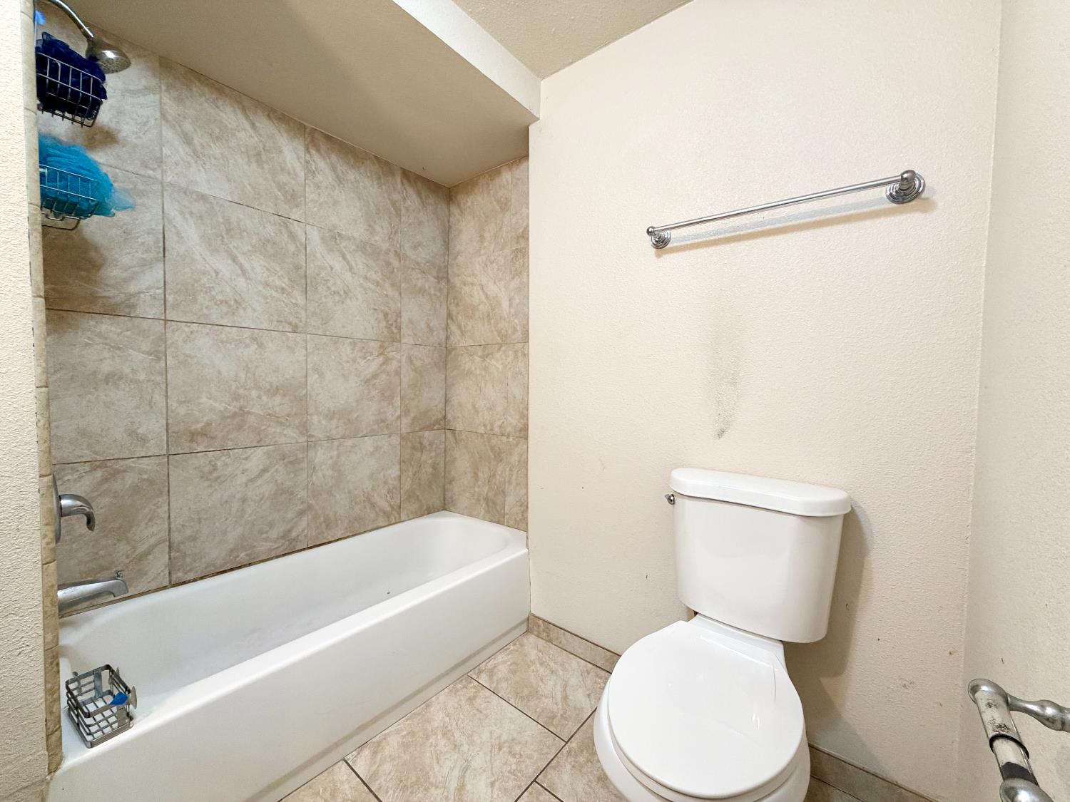 159 W Fir Ave, Pinedale, CA 93650