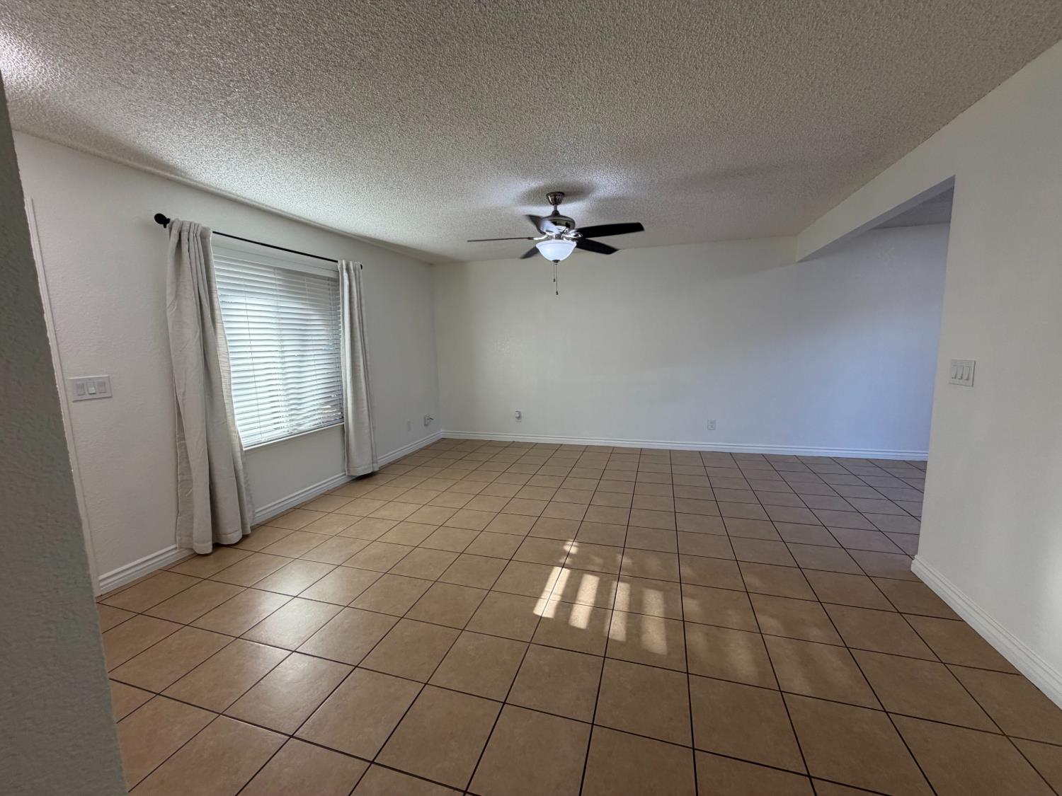 5145 E Lane Ave #131, Fresno, CA 93727