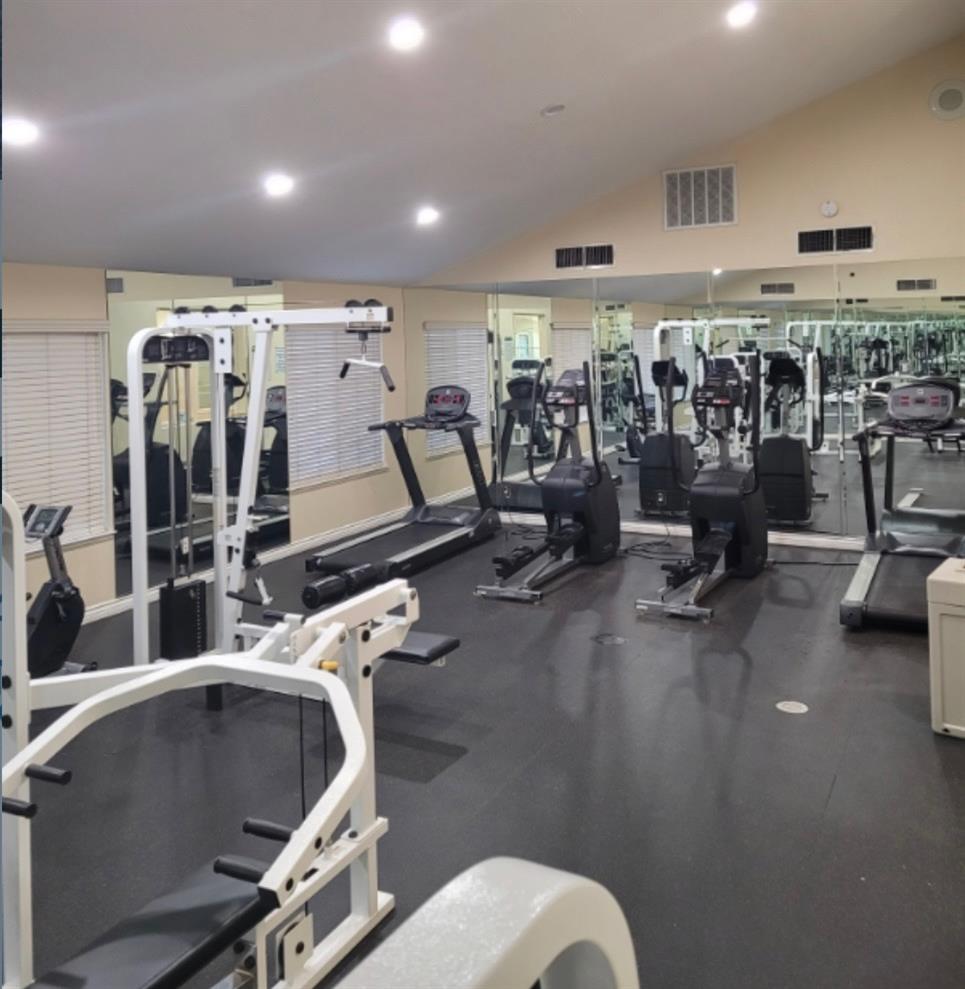 5145 E Lane Ave #131, Fresno, CA 93727