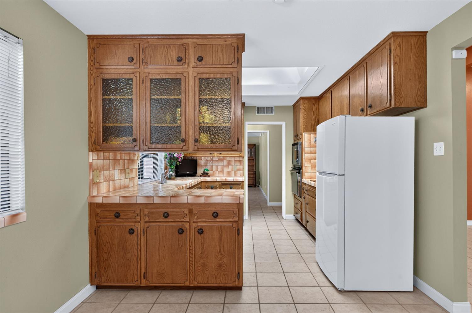 7636 N Gearhart Ave, Fresno, CA 93720