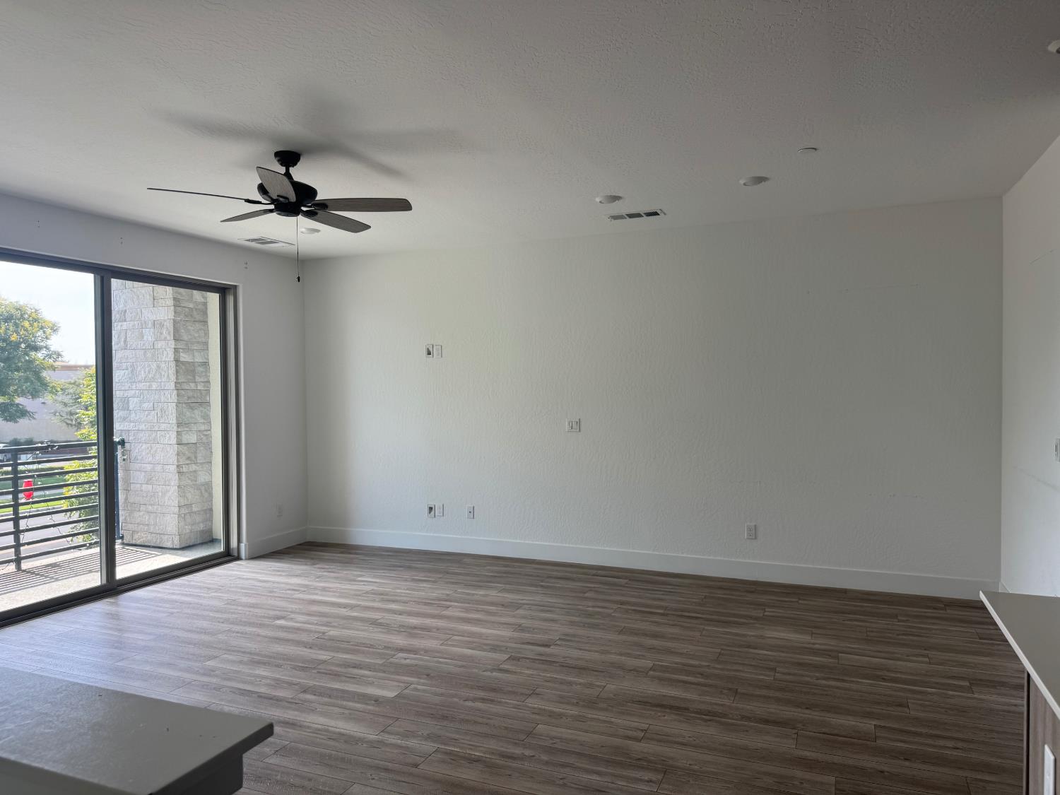 606 W Mahogany Ln, Clovis, CA 93611