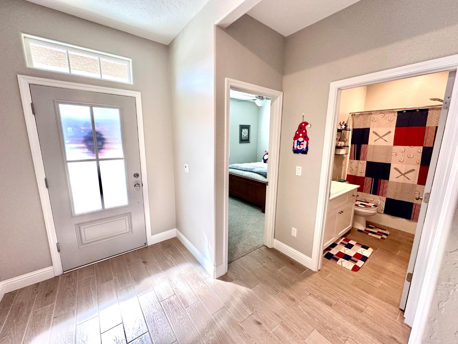 365 Sunset Dr S, Madera, CA 93636