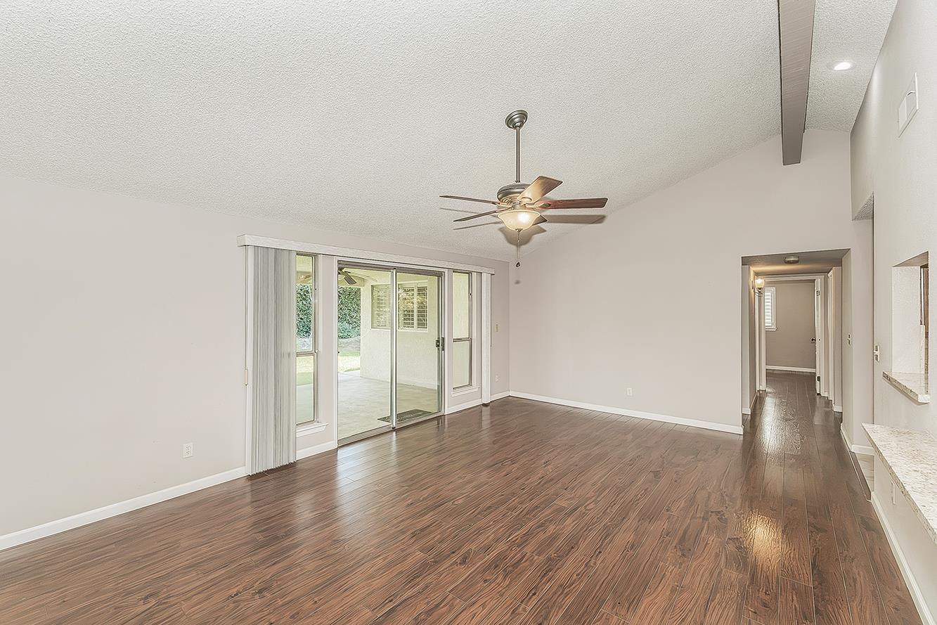 6312 N Ellendale Ave, Fresno, CA 93722