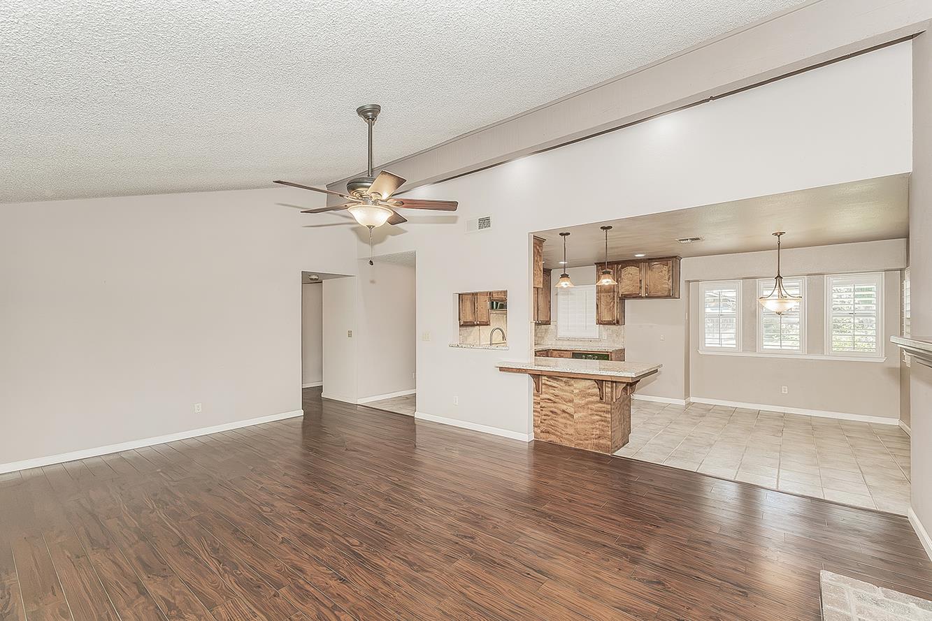 6312 N Ellendale Ave, Fresno, CA 93722