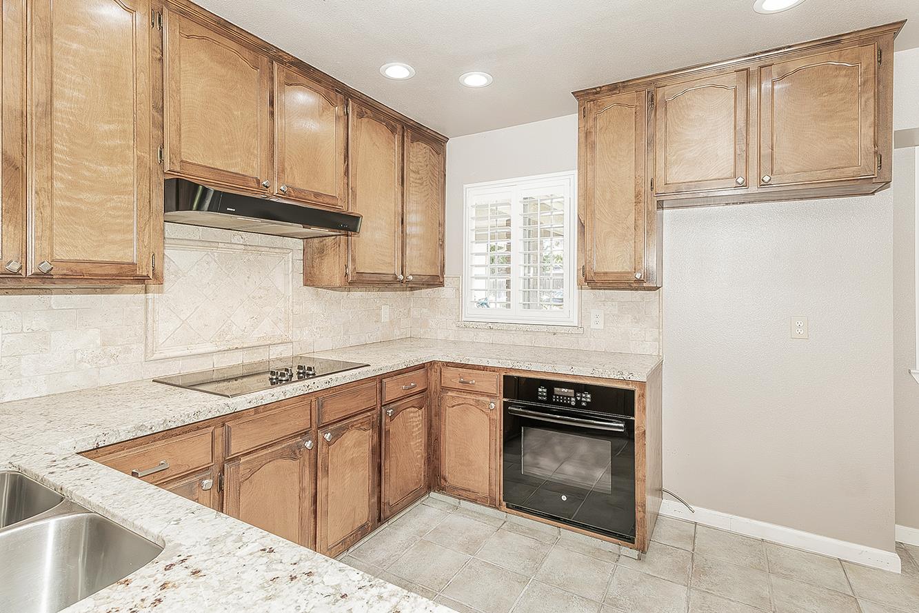 6312 N Ellendale Ave, Fresno, CA 93722