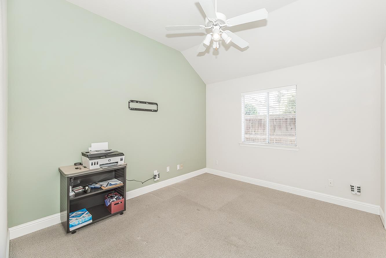 10202 N Boyd Ave, Fresno, CA 93730