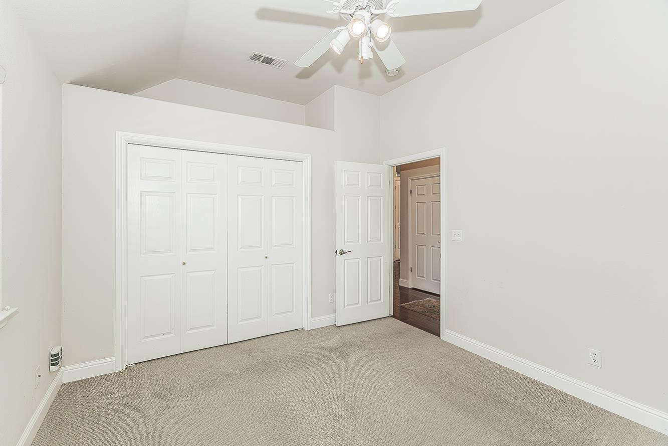 10202 N Boyd Ave, Fresno, CA 93730