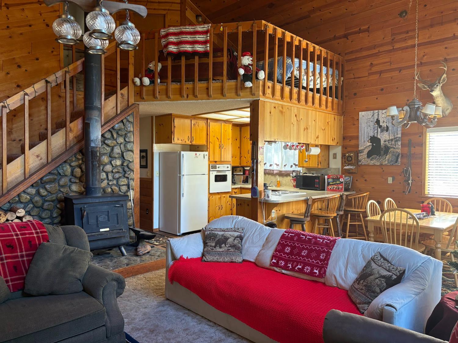 58072 Summit Dr, Springville, CA 93265