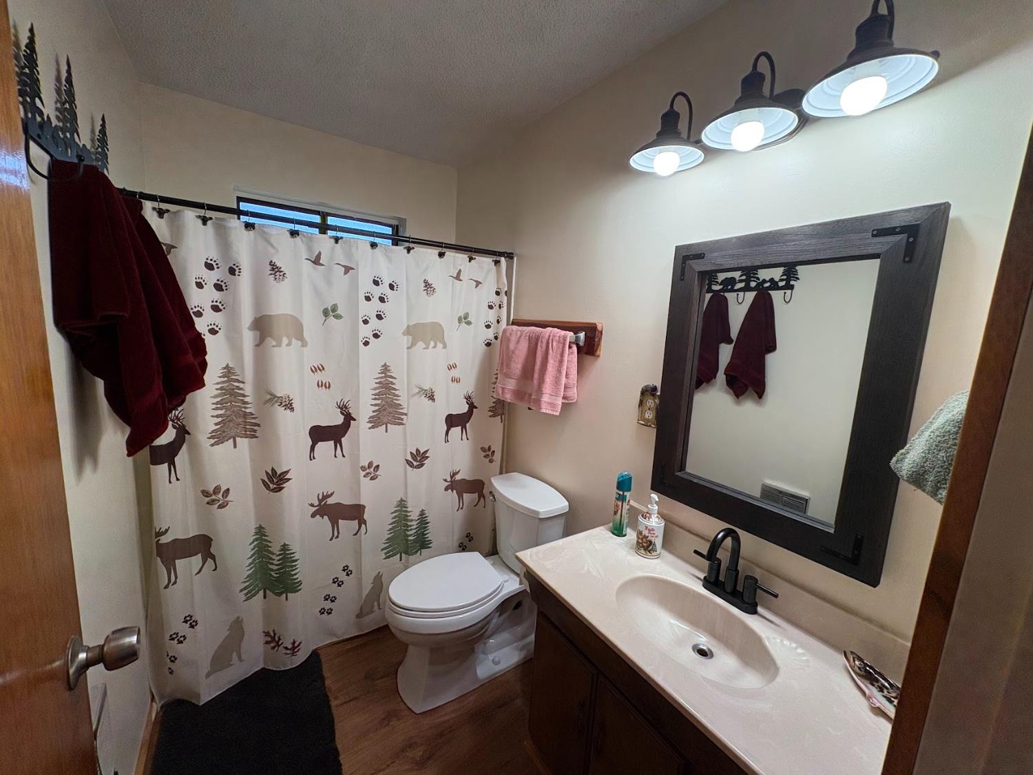58072 Summit Dr, Springville, CA 93265