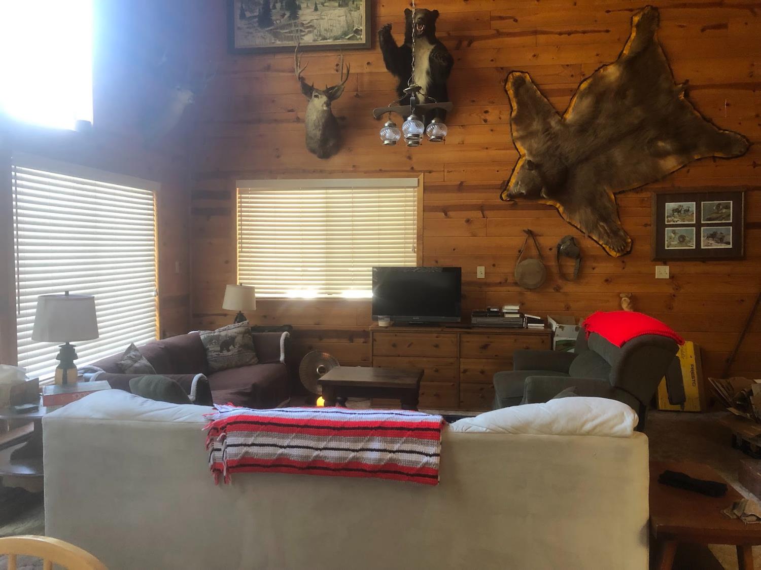 58072 Summit Dr, Springville, CA 93265