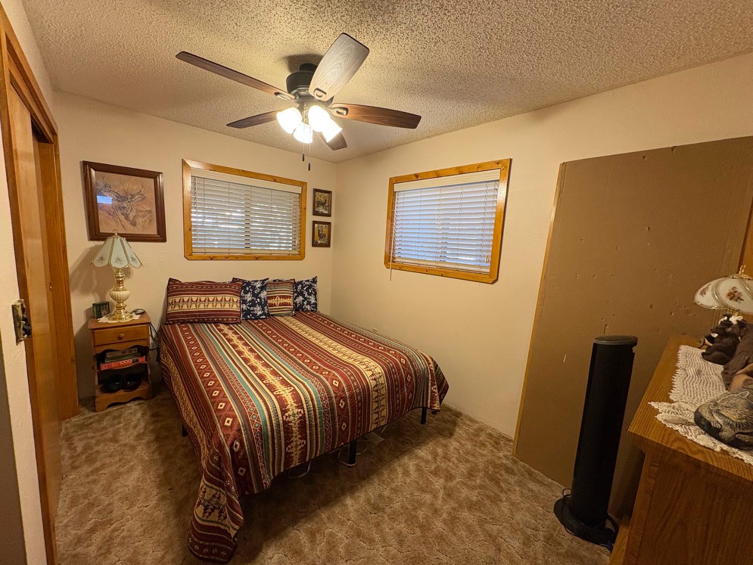 58072 Summit Dr, Springville, CA 93265