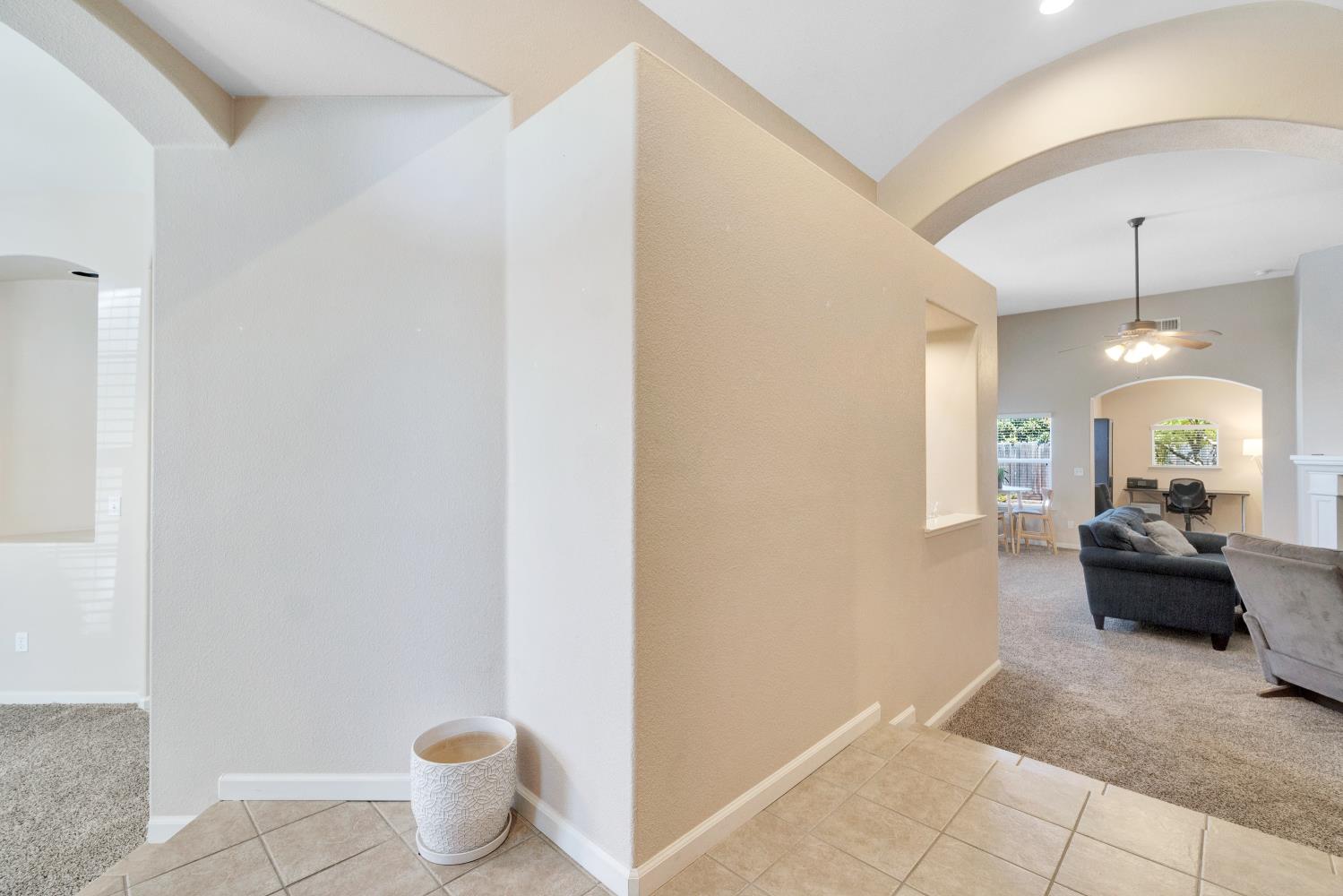 1138 E Pinehurst Ave, Fresno, CA 93730