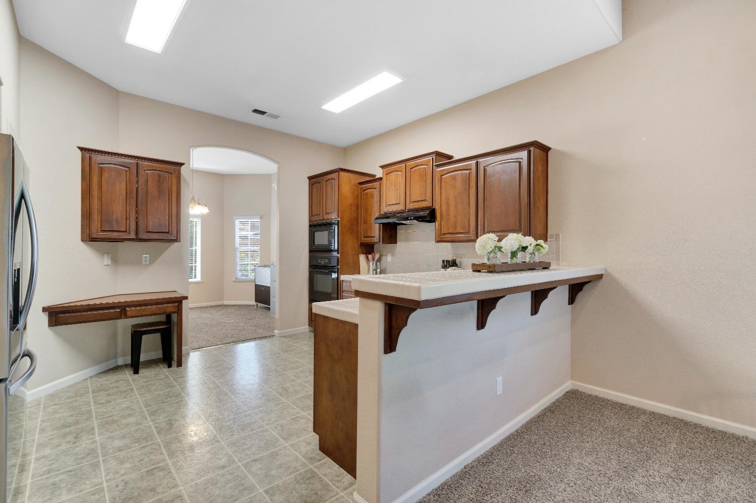 1138 E Pinehurst Ave, Fresno, CA 93730
