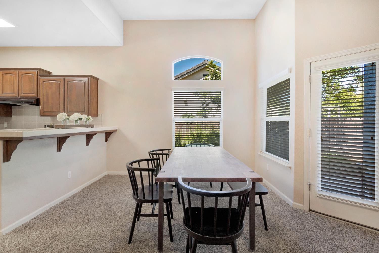 1138 E Pinehurst Ave, Fresno, CA 93730