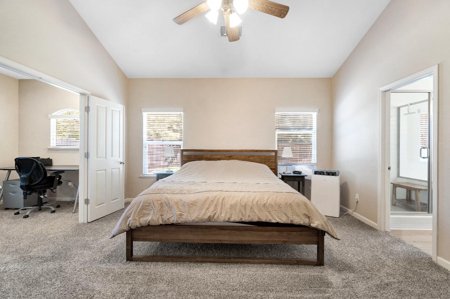 1138 E Pinehurst Ave, Fresno, CA 93730