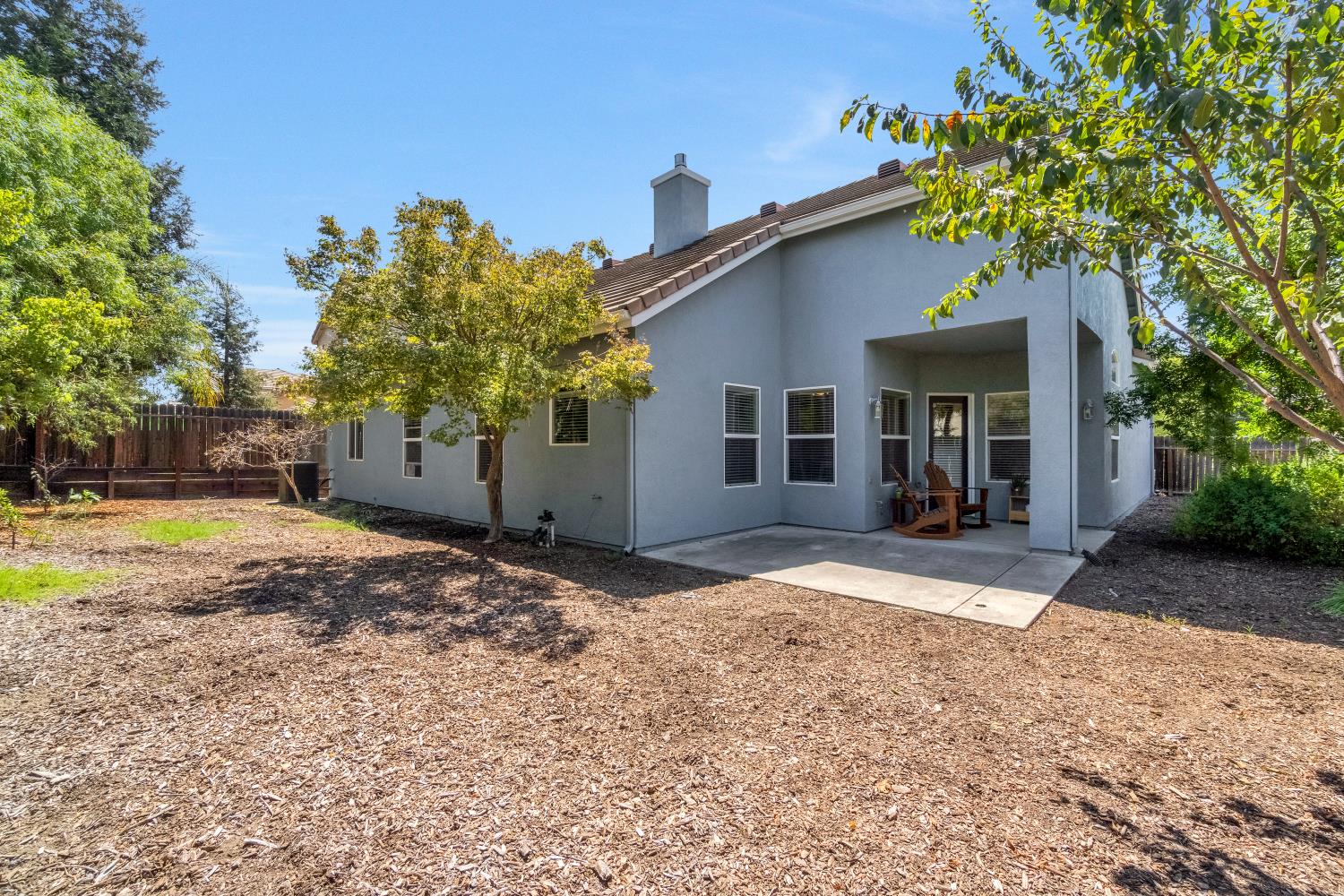 1138 E Pinehurst Ave, Fresno, CA 93730