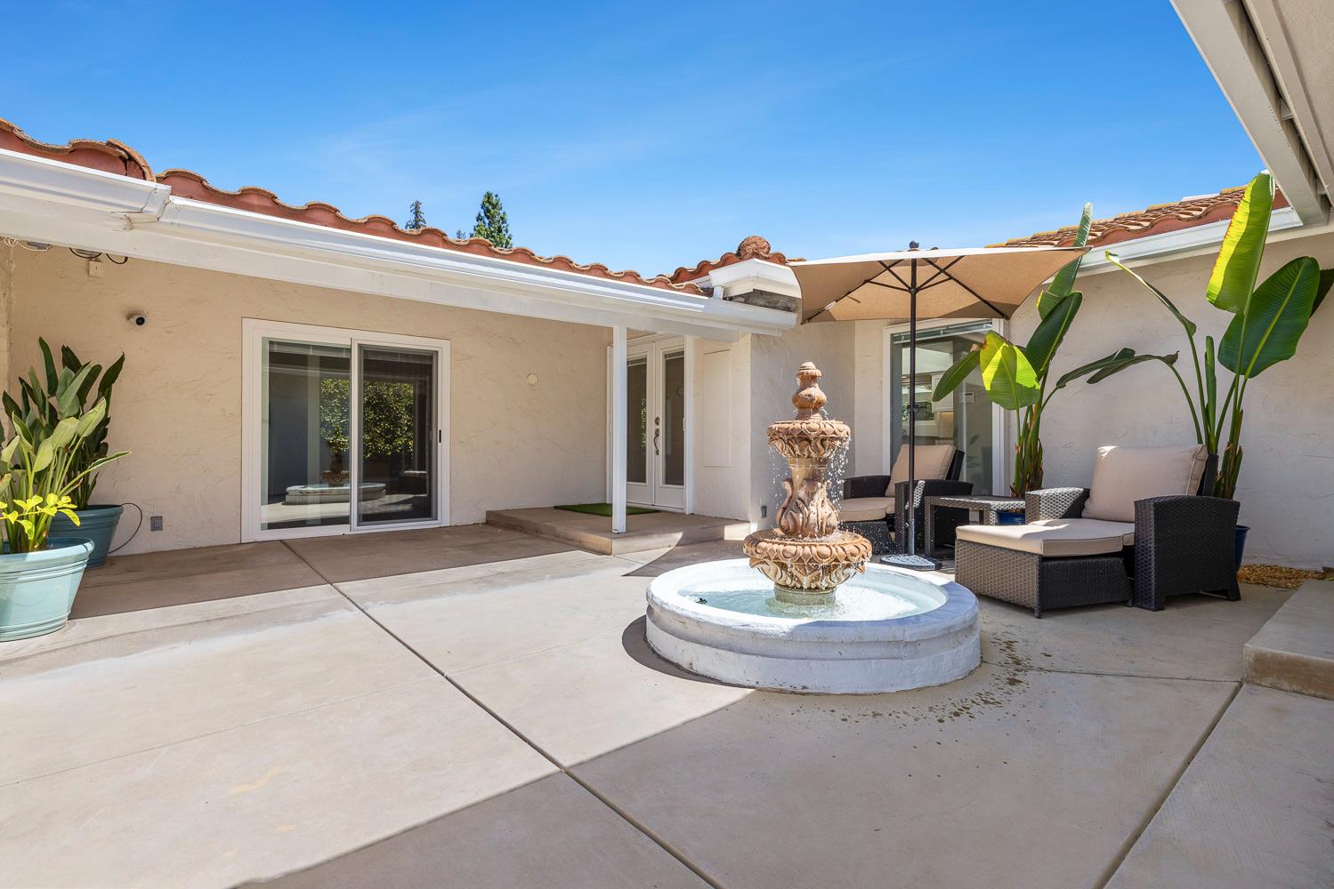 1381 E Revere Rd, Fresno, CA 93720