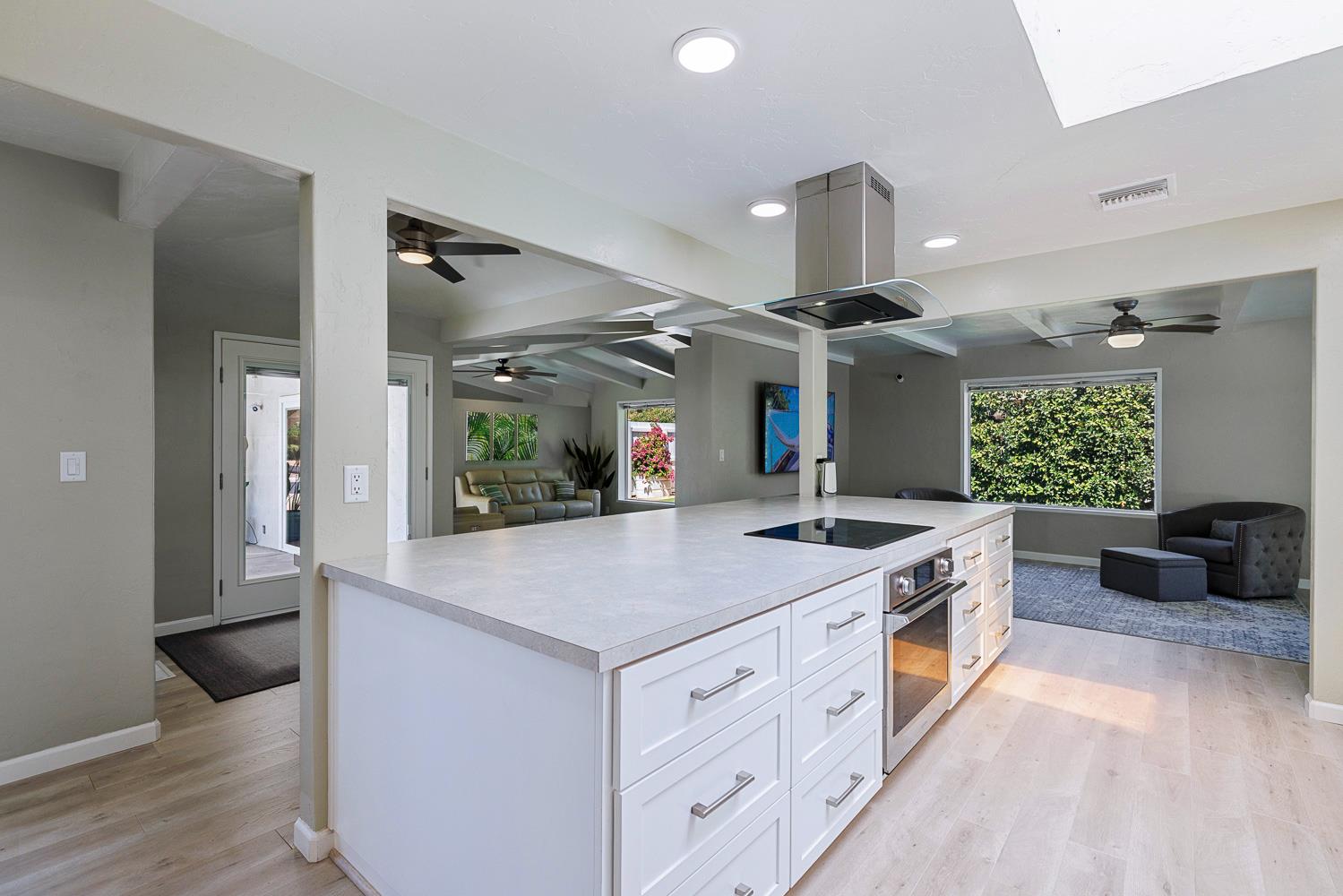 1381 E Revere Rd, Fresno, CA 93720