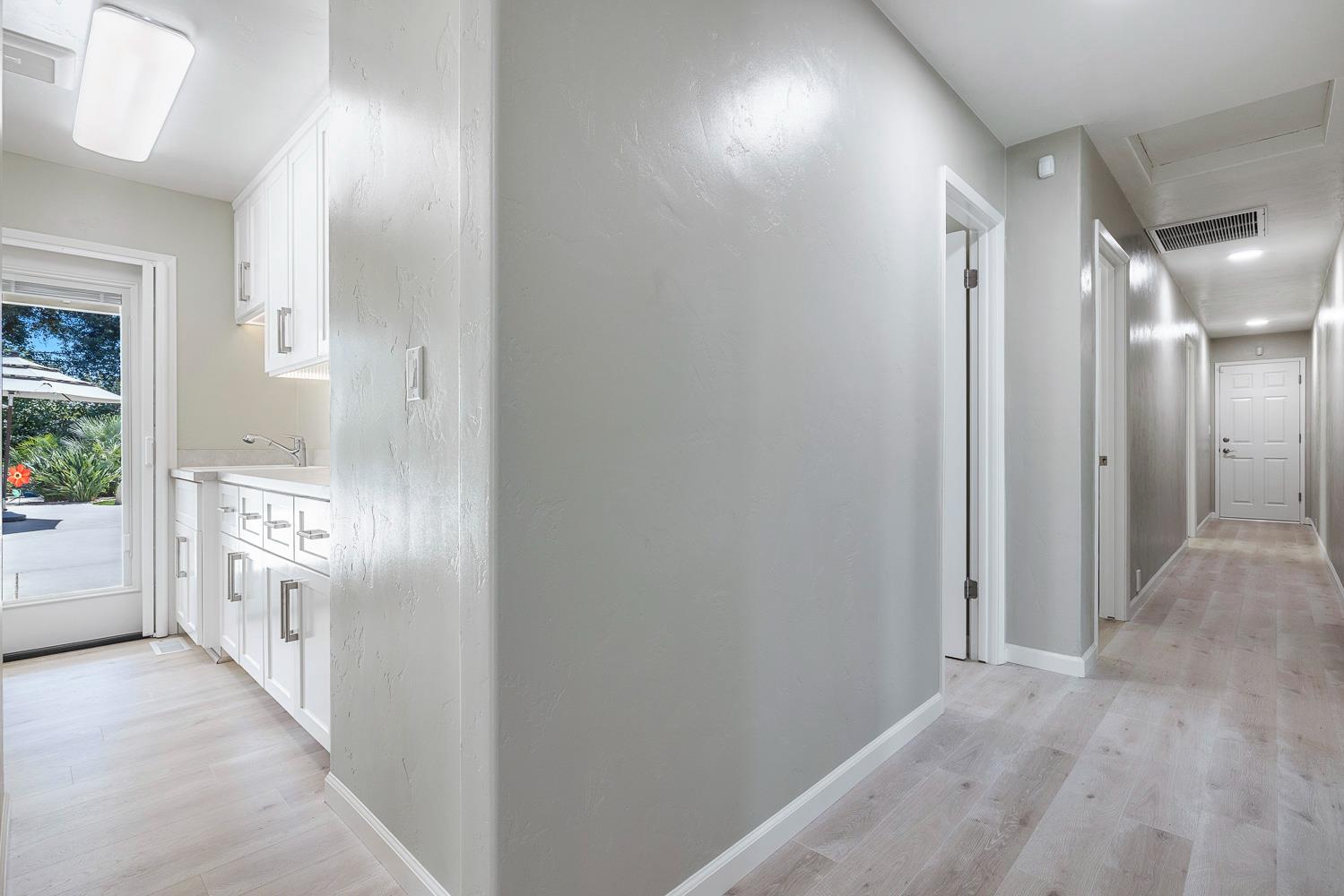 1381 E Revere Rd, Fresno, CA 93720