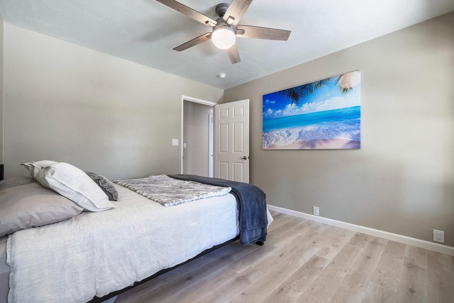 1381 E Revere Rd, Fresno, CA 93720