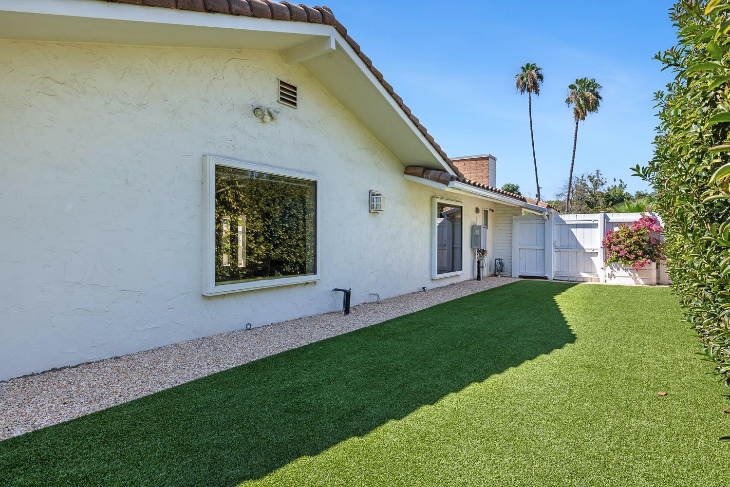1381 E Revere Rd, Fresno, CA 93720