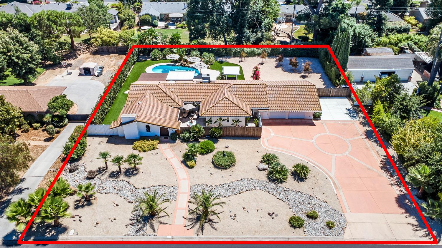 1381 E Revere Rd, Fresno, CA 93720