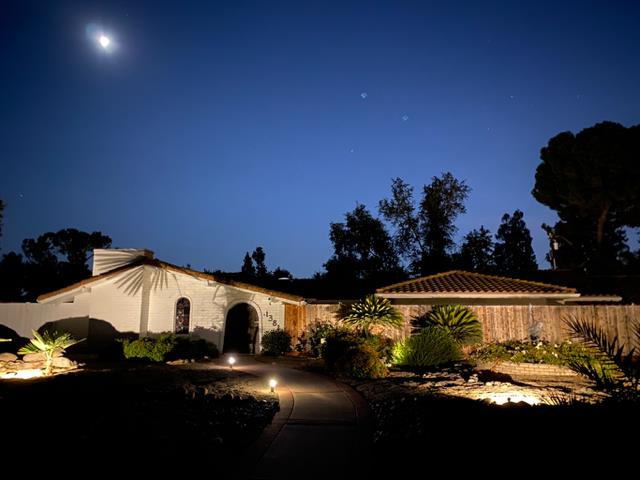 1381 E Revere Rd, Fresno, CA 93720