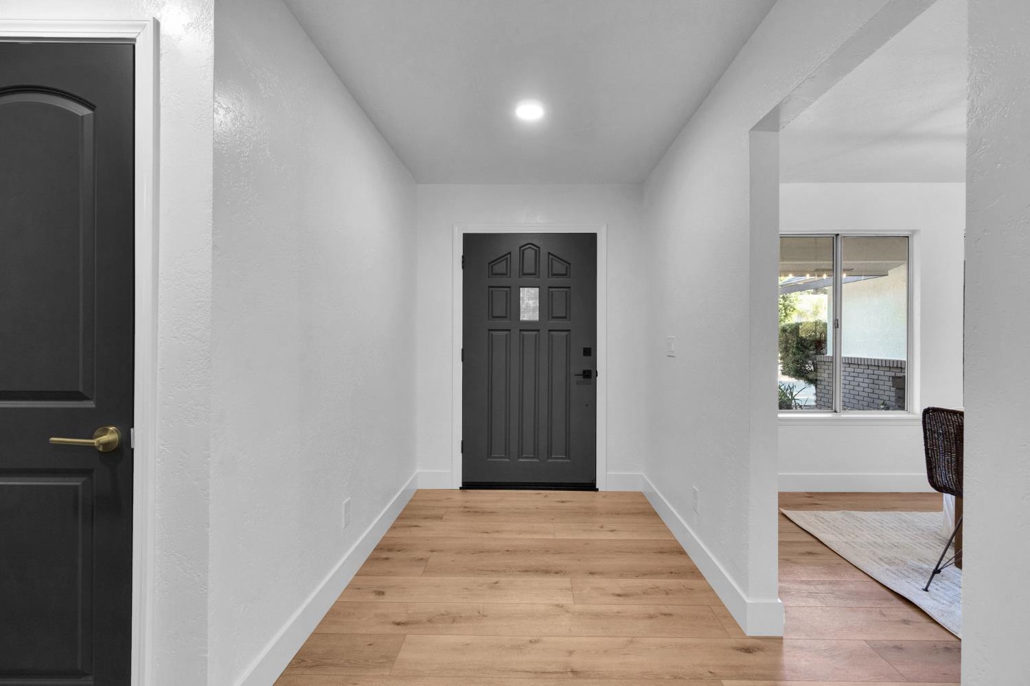 604 W Ellery Ave, Clovis, CA 93612