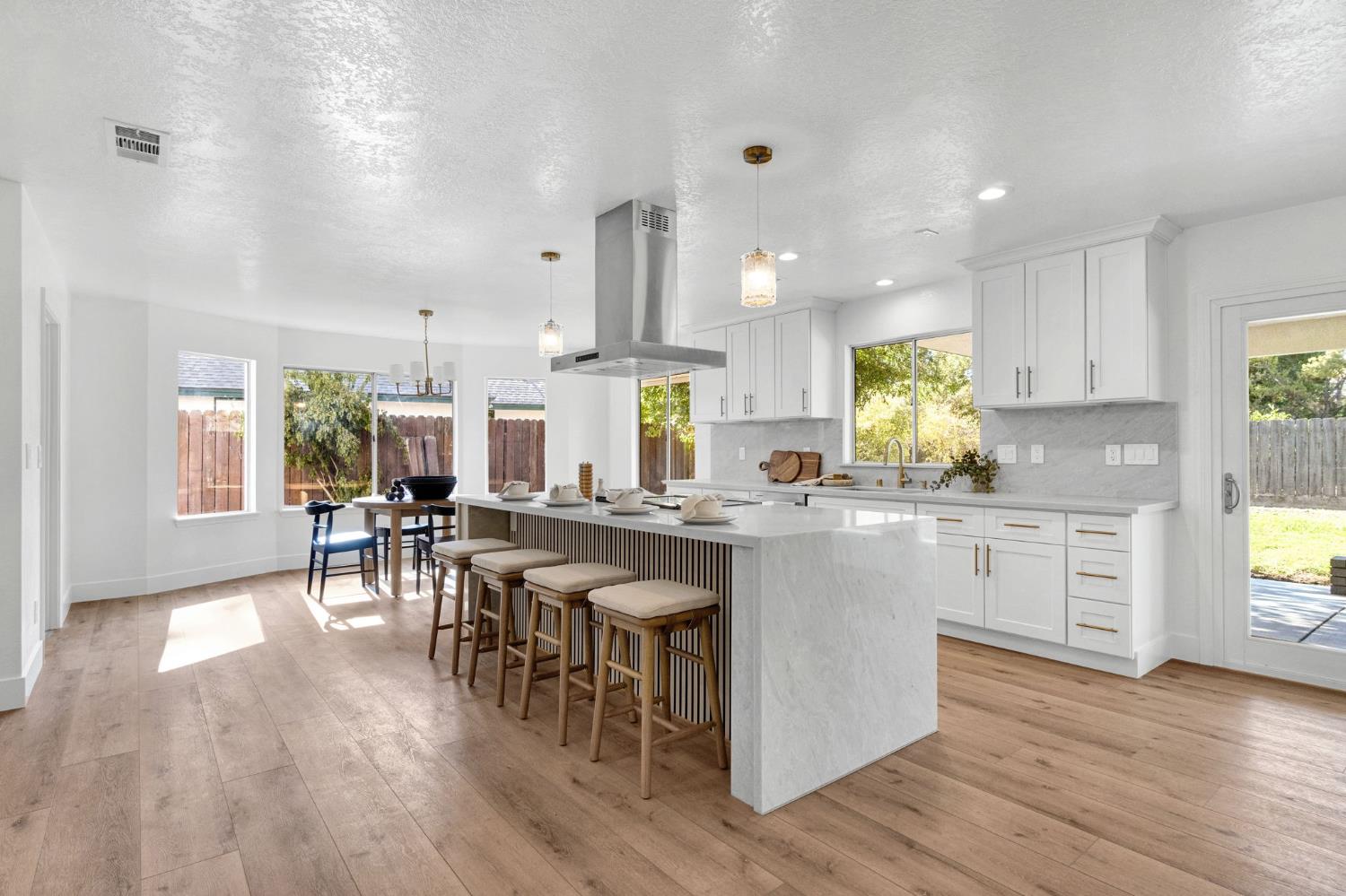 604 W Ellery Ave, Clovis, CA 93612