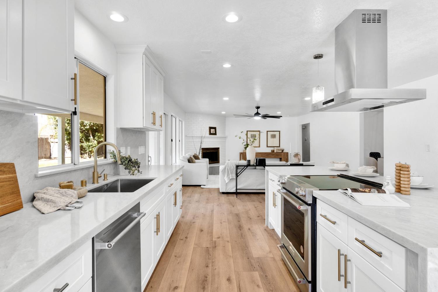 604 W Ellery Ave, Clovis, CA 93612