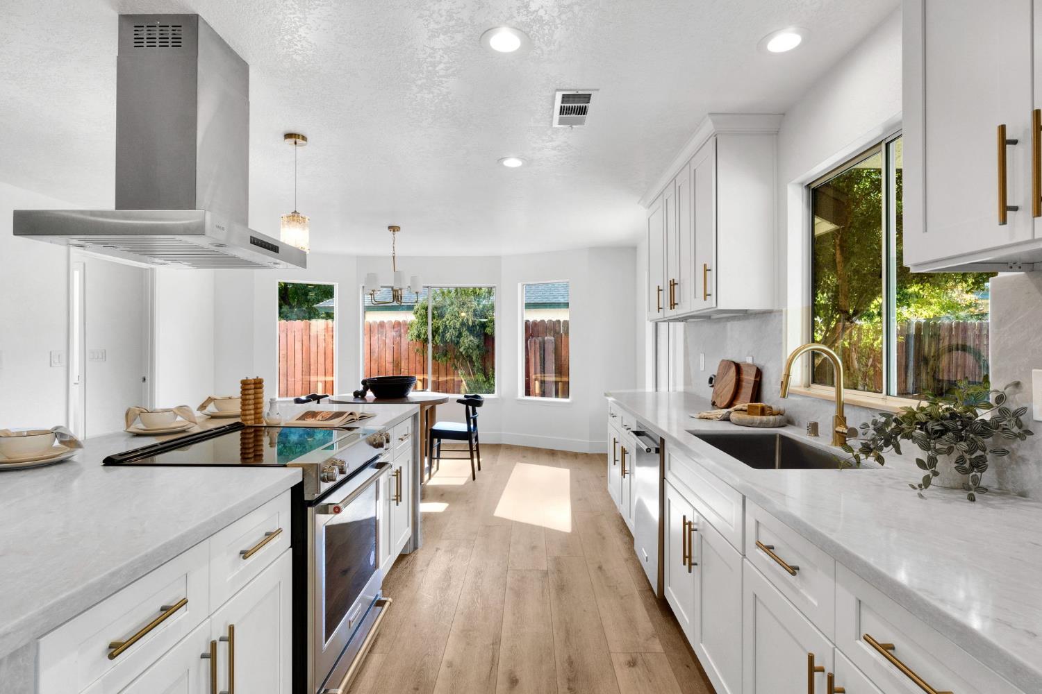 604 W Ellery Ave, Clovis, CA 93612